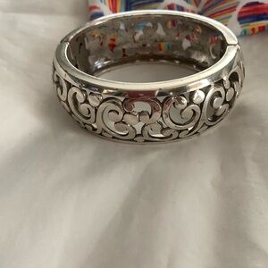 Brighton Jewelry Brighton Contempo Heart Hinged Bracelet